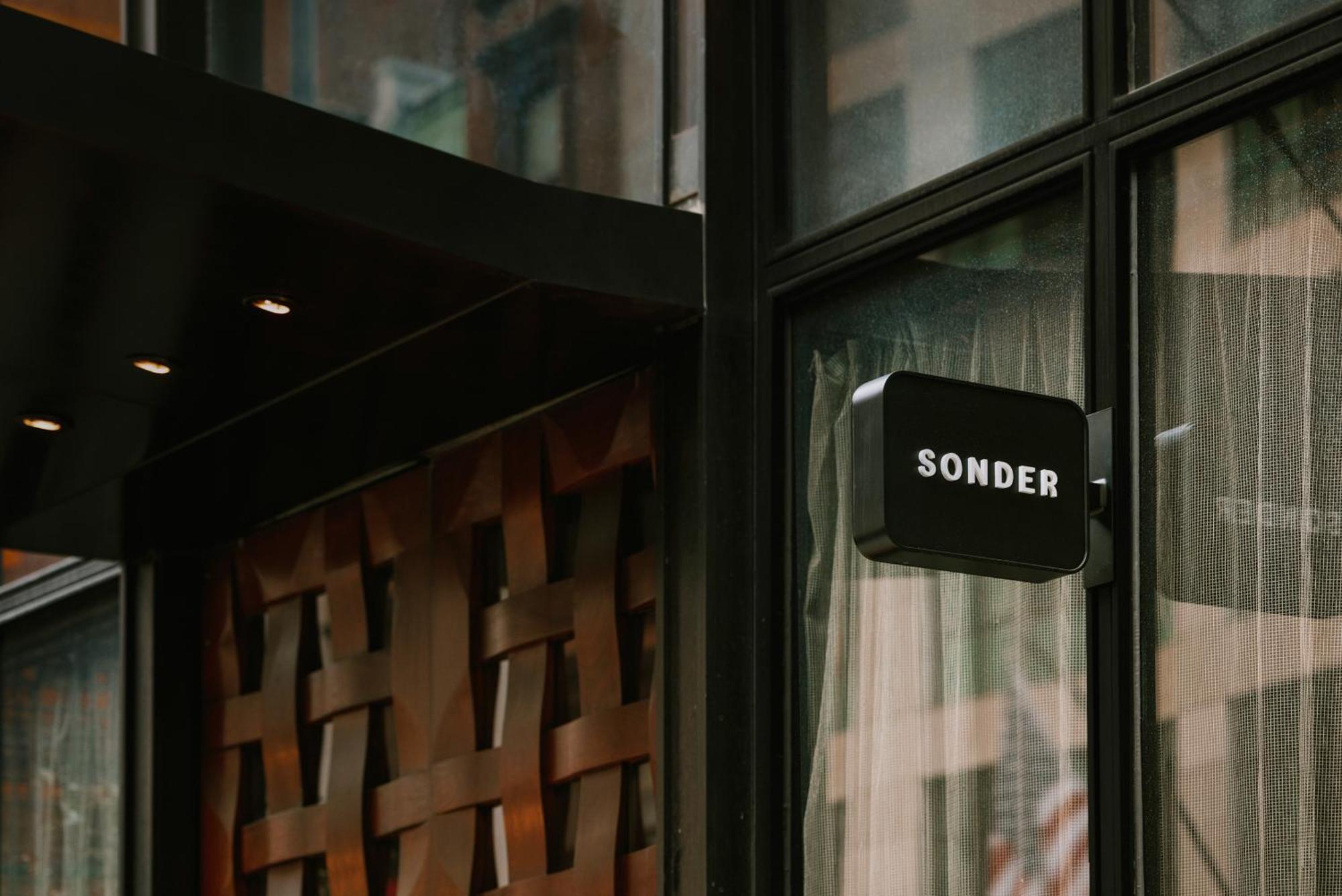 Chambers Hotel Central Park South, Sonder New York City Exterior photo